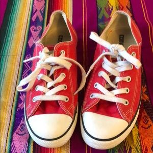 Sz.8 Red Converse